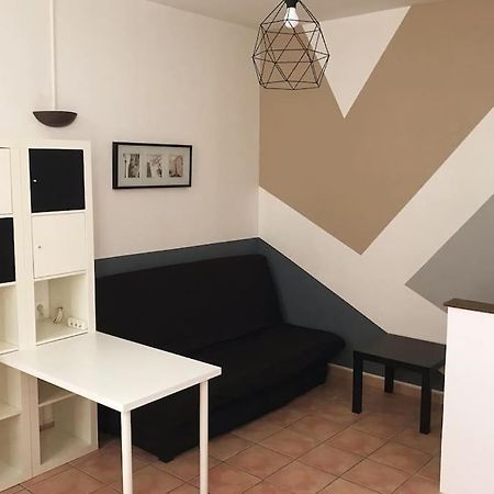 Studio Tout Confort - Intra-Muros - Plein Centre 亞維農 外观 照片